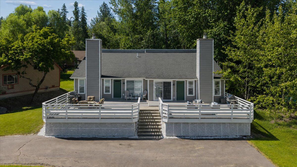 Property Photo:  990 Colorado Avenue  MT 59937 