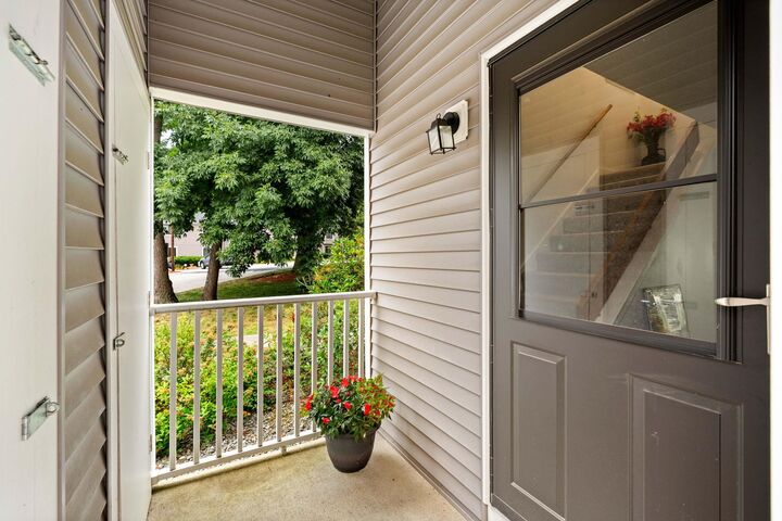 Property Photo:  1H Black Oak Drive  NH 03062 