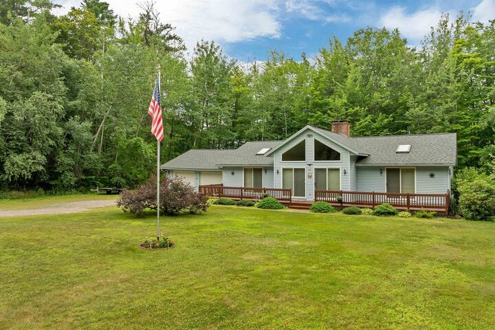 Property Photo:  23 Cross Lane  NH 03249 