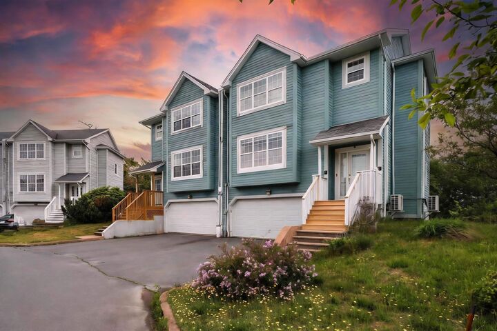 Property Photo:  560 Parkland Drive  NS B3S 1S6 