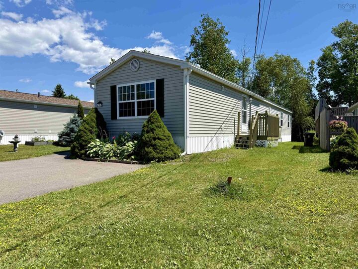Property Photo:  51 Pinehurst Street  NS B4H 4X5 