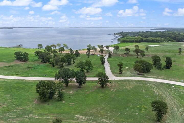 Property Photo:  208 Caro Drive  TX 75474 