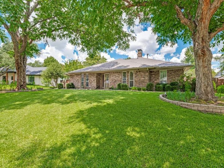 Property Photo: 304 Forestcrest Lane TX 75019