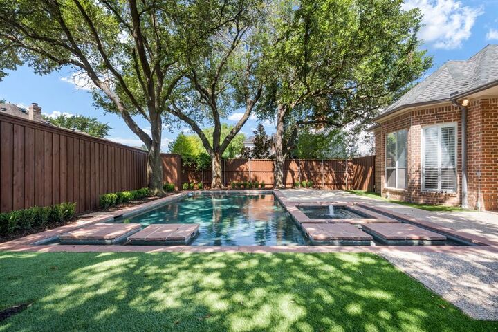 Property Photo: 5008 Charles Place TX 75093