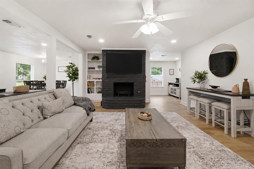 Property Photo: 1510 Austrian Road TX 75050