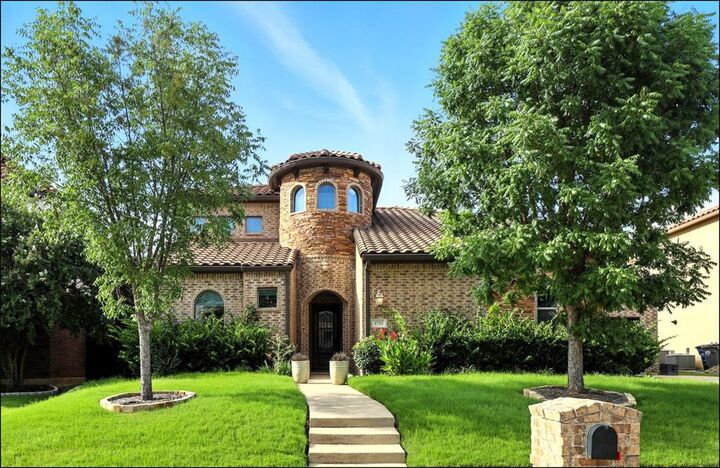 Property Photo:  1733 Adalina Drive  TX 76248 