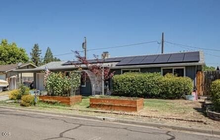 Property Photo: 45 Ashley Place OR 97502