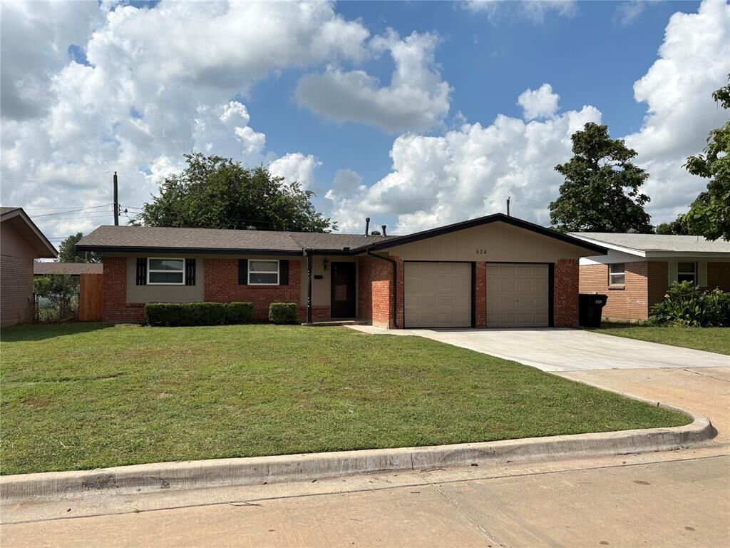 Photo de la propriété:  624 SW 12th Street  OK 73160 