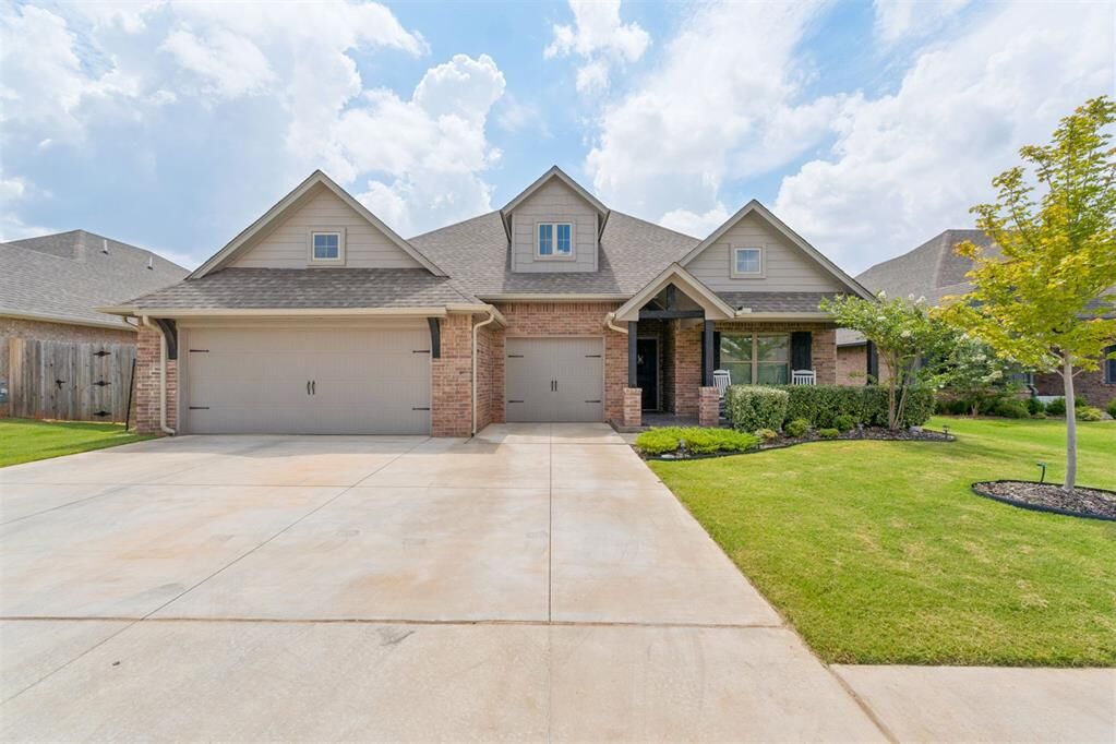 Property Photo:  19012 Grove Parkway  OK 73012 