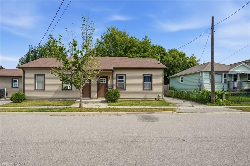 Property Photo: 102 Sarah Street ON N3S 3A5