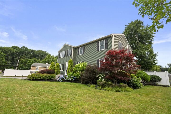Property Photo:  4 Raymond Cir  MA 01960 