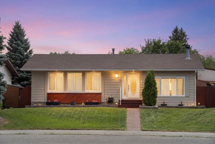 48 Deermont Way SE — photo 1