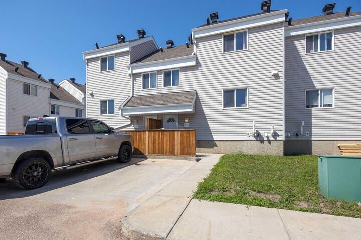 711 Beacon Hill Drive 39 — photo 1