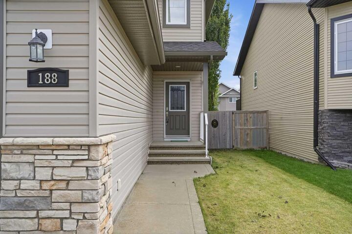Property Photo: 188 Kershaw Close AB T4P 0H4