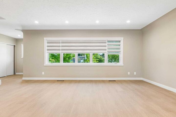 Property Photo: 4319 19 Street NW AB T2L 2B8