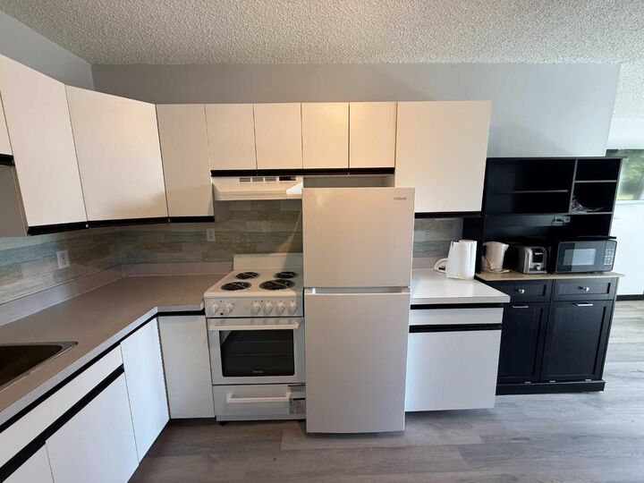 Property Photo: 10816 107 Avenue AB T0H 1L0