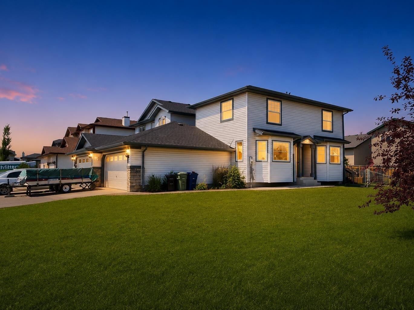 Property Photo: 16 Canoe Close SW AB T4B 2N3