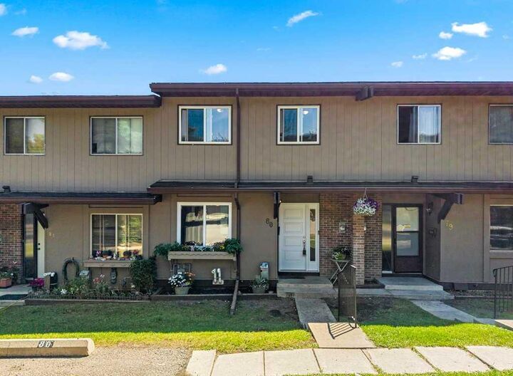 Property Photo: 1055 72 Avenue NW 80 AB T2K 5S4