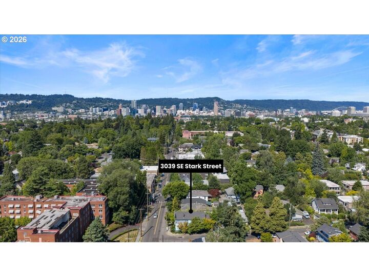 Property Photo: 3039 SE Stark St OR 97214