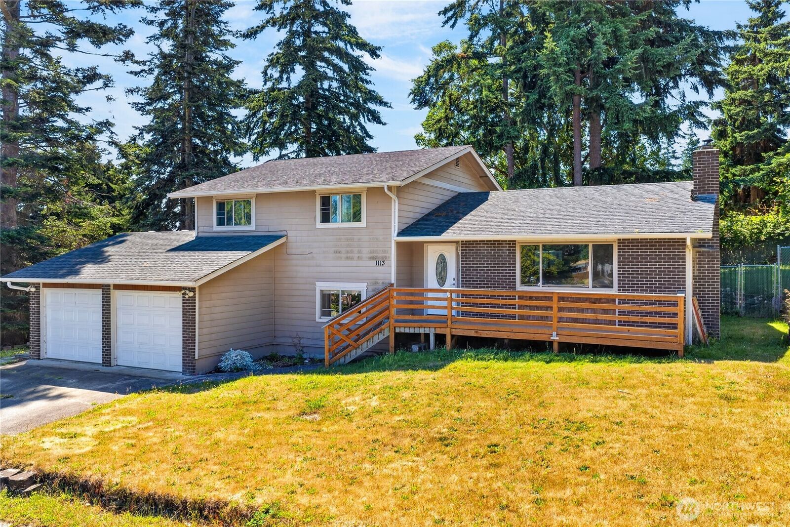 Property Photo:  1113 SW 2nd Avenue  WA 98277 