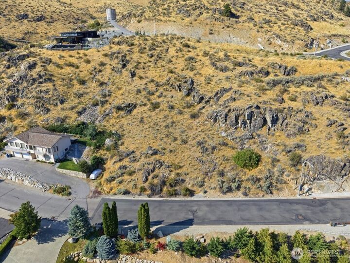 Property Photo: 137 Long Drive WA 98816