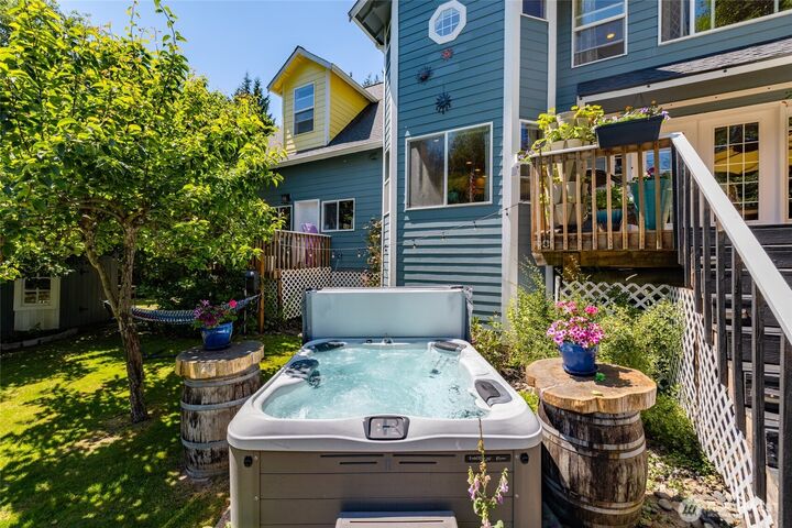 Property Photo:  430  Rainbow Drive  WA 98284 