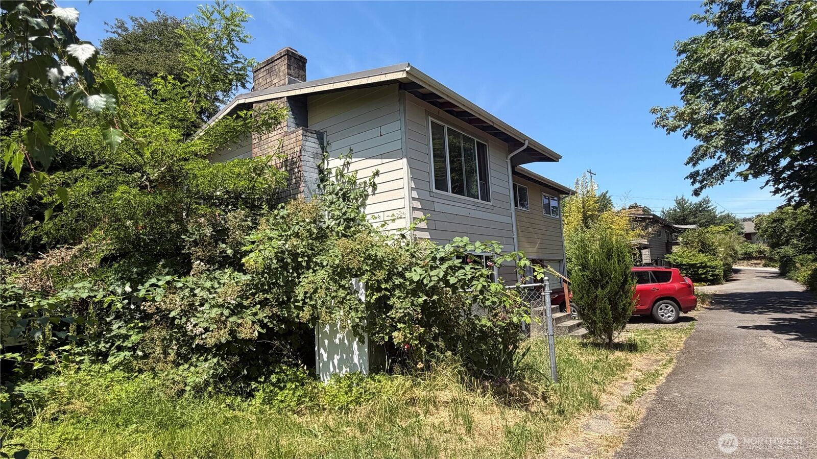 Property Photo: 3331 A S Morgan Street WA 98118