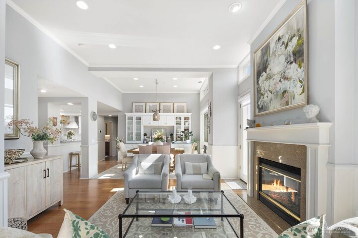 Property Photo:  225  4th Avenue A602  WA 98033 