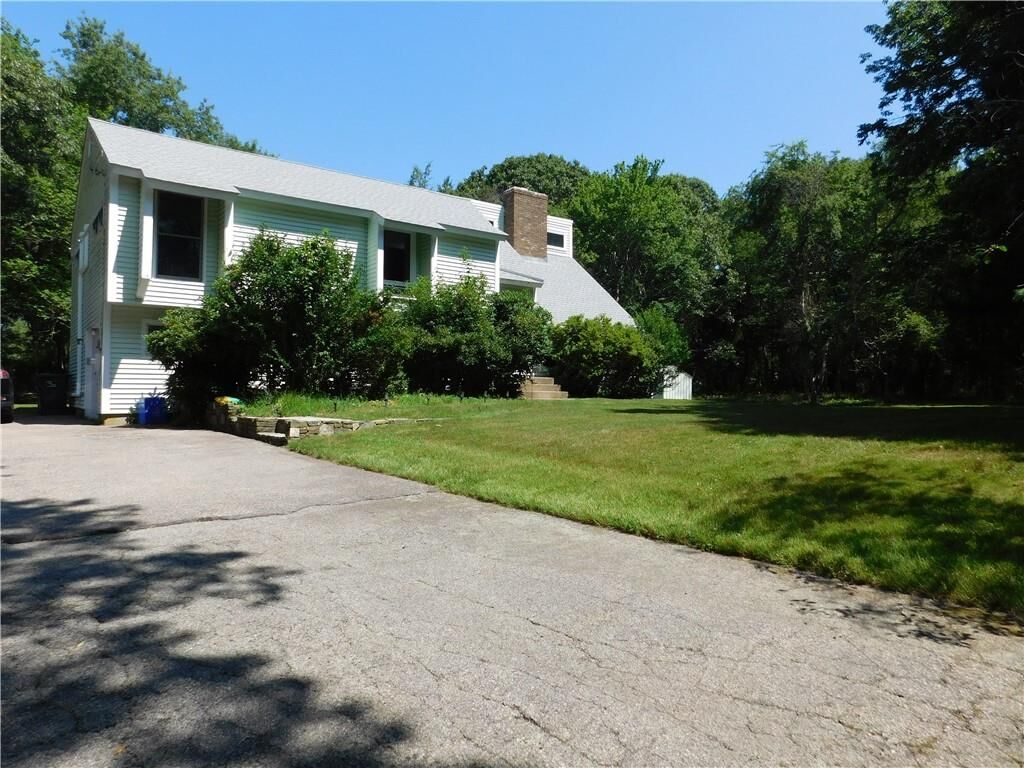 Property Photo: 4 Glendale Circle RI 02852