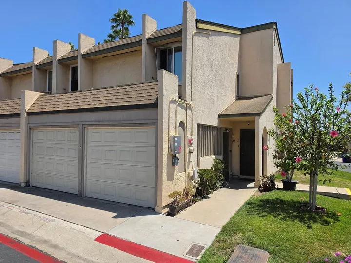 Property Photo: 2531 Caminito Hiedra CA 92154