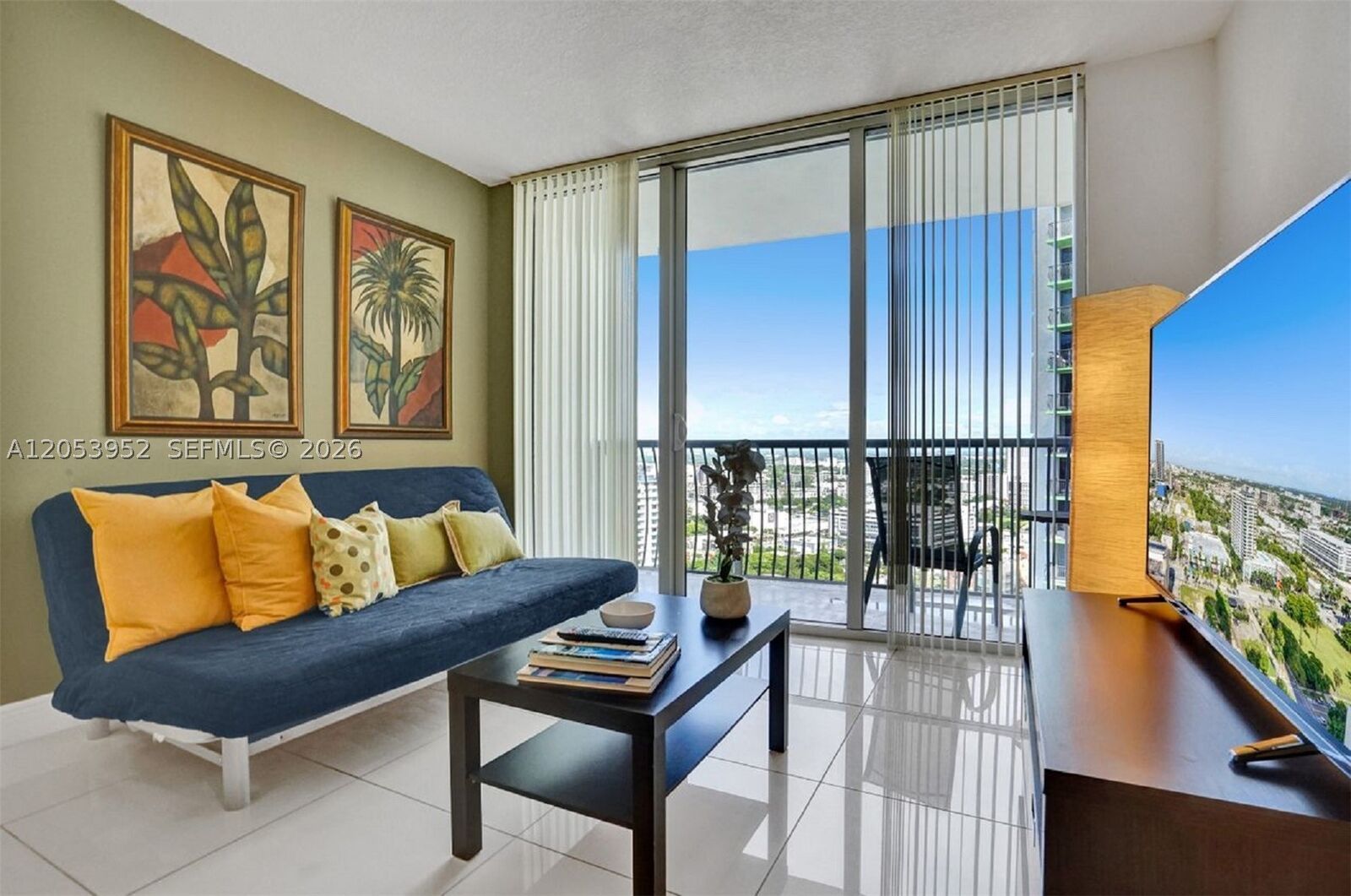 Property Photo: 1750 N Bayshore Dr 2911 FL 33132