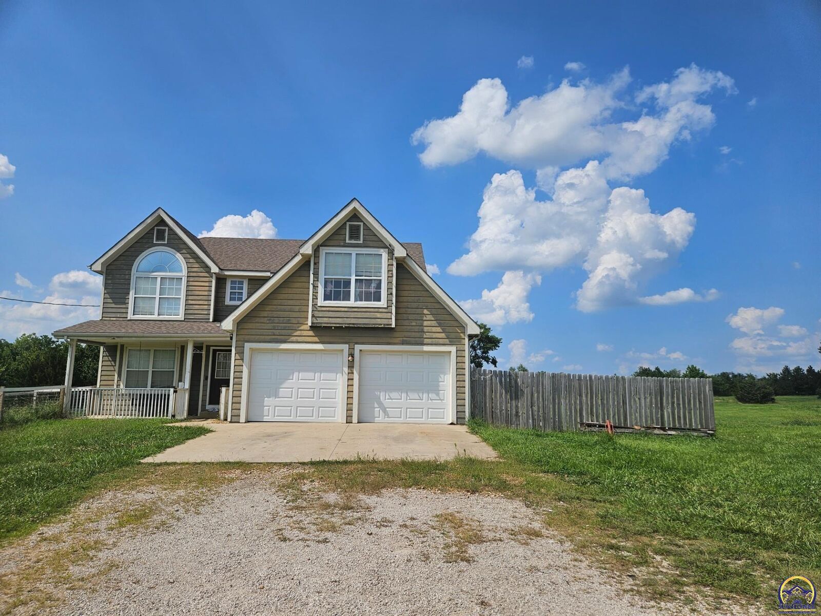 Property Photo: 2199 Shawnee Rd KS 66067