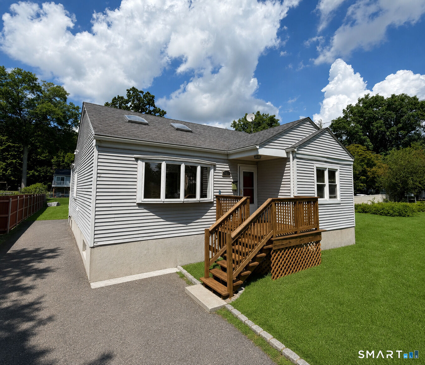 Property Photo:  153 Oaklawn Avenue  CT 06905 