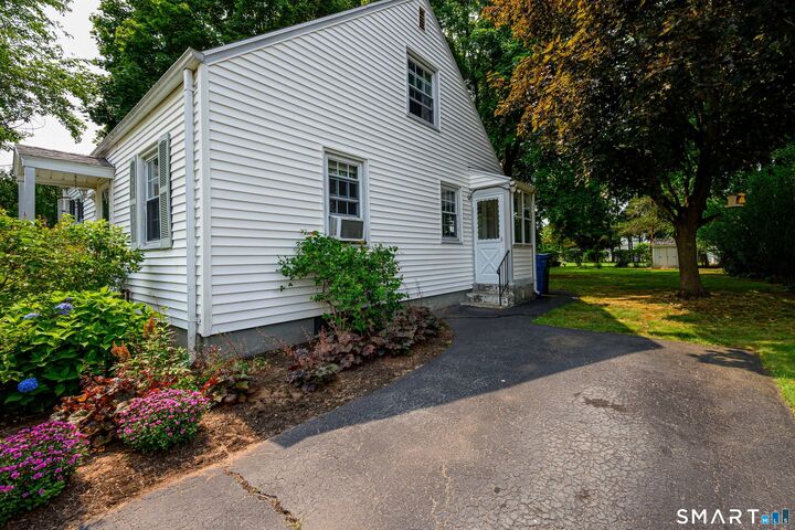 Property Photo: 50 Albert Road CT 06514