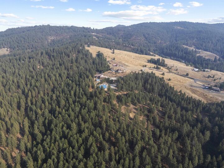 Property Photo:  16315 E Temple Rd  WA 99217 