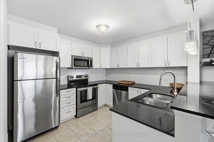 Property Photo: 12 Squashberry Lane ON K2S 1E7