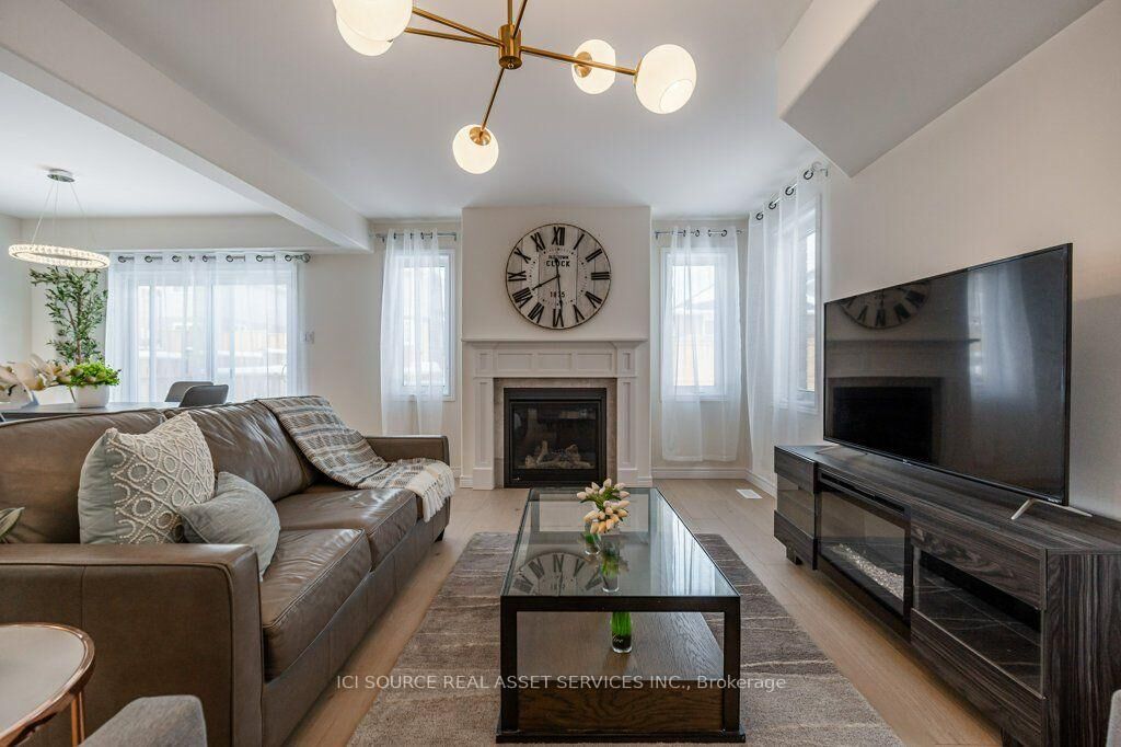 Property Photo: 212 O'Neil Street ON K9K 0H5