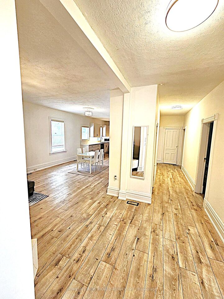 Property Photo: 184 Prospect Street ON L3Y 3T6