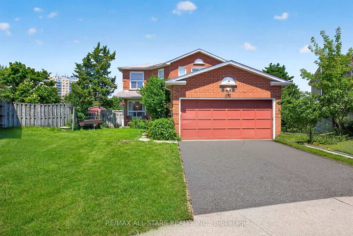 68 Patterson Crescent — photo 1