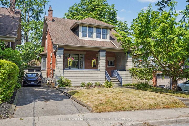 31 Gerrard Street — photo 1