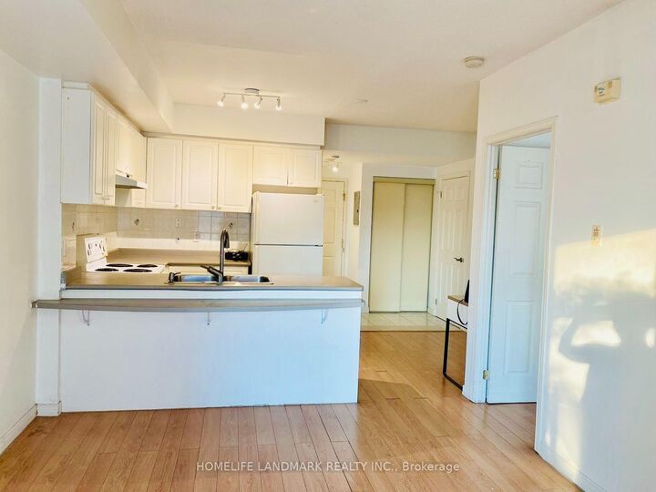 Property Photo: 2351 Kennedy Road 105 ON M1T 3G9