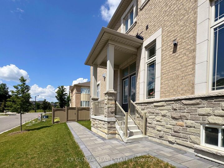 Property Photo:  82 Madoc Place Basement  ON L4H 3W3 