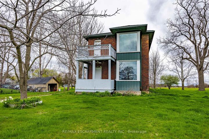 Property Photo: 29 Old Lakeshore Road ON N0A 1N3