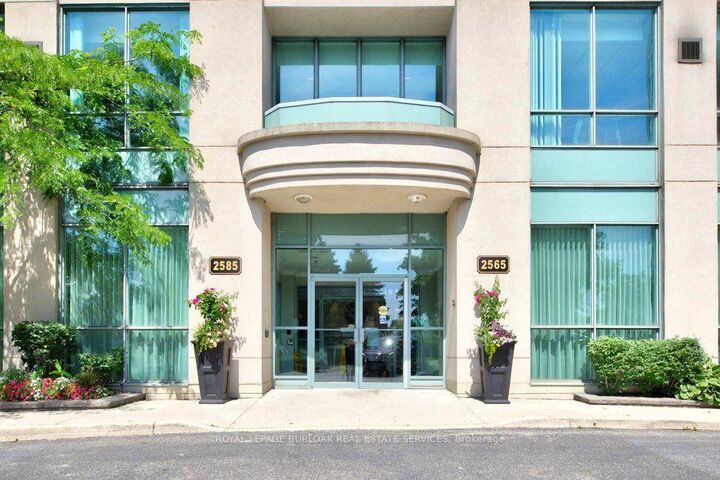 Property Photo: 2565 Erin Centre Boulevard 402 ON L5M 6Z8