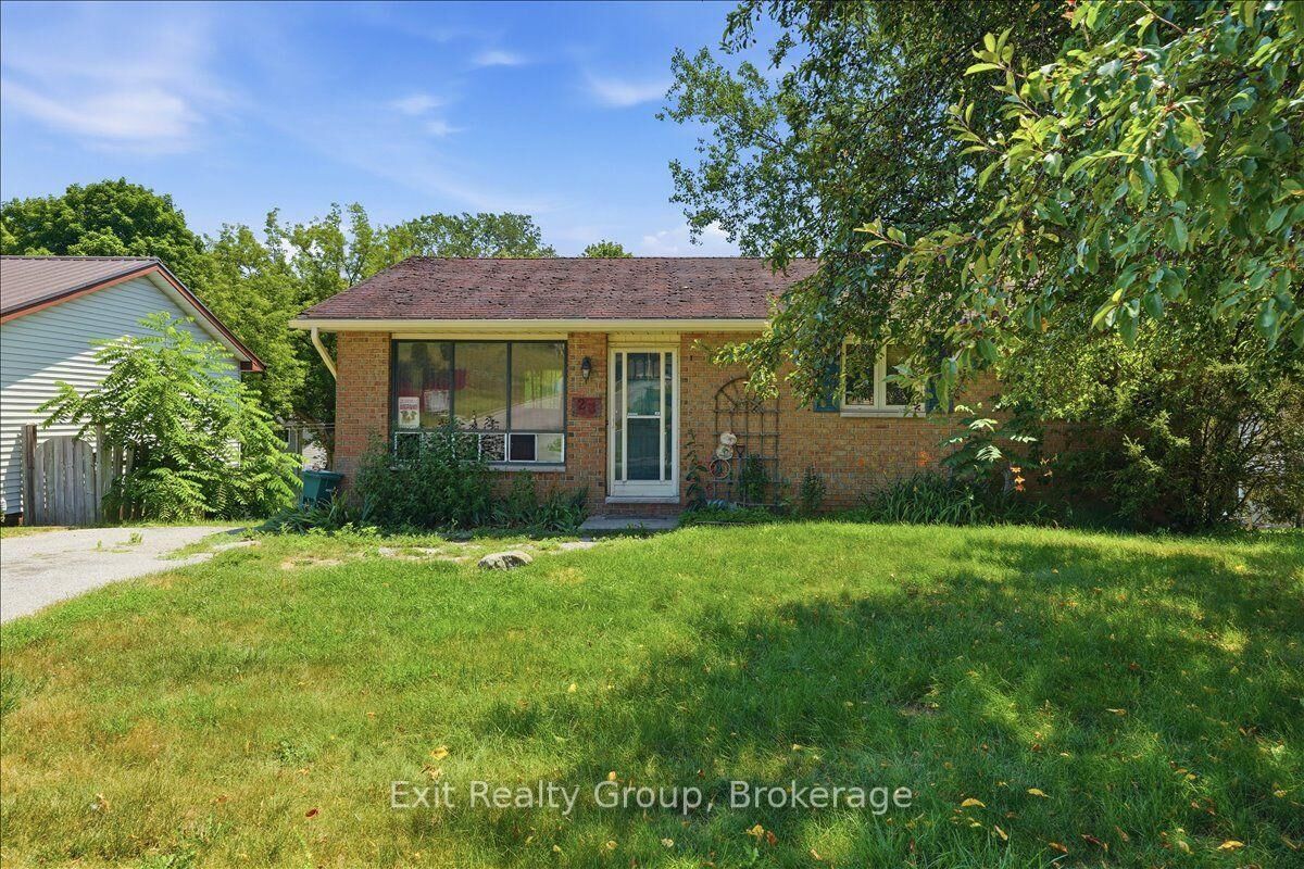 Property Photo: 23 Van Alstine Drive ON K8V 6K4