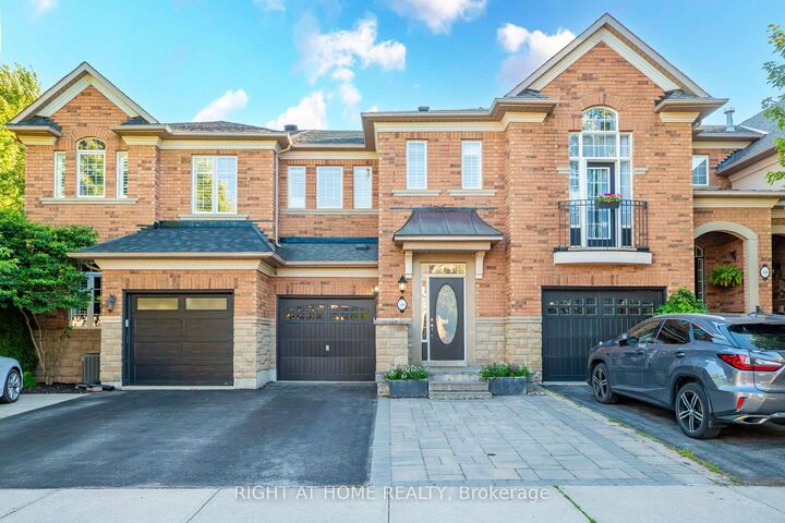 Property Photo: 346 Creek Path Avenue ON L6L 6X1