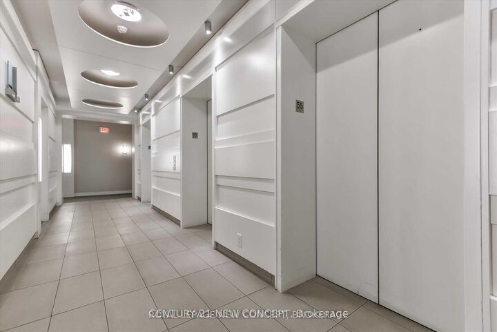 Property Photo:  14 York Street 1502  ON M5J 0B1 