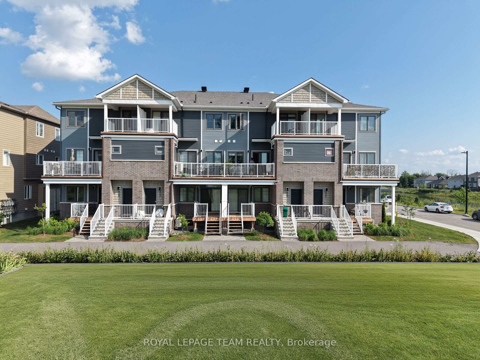 Property Photo: 1022 Chapman Mills Drive ON K2J 7J2