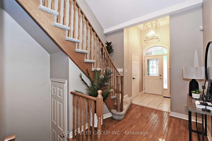 Property Photo:  54 Earl Stewart Drive  ON L4G 7P4 