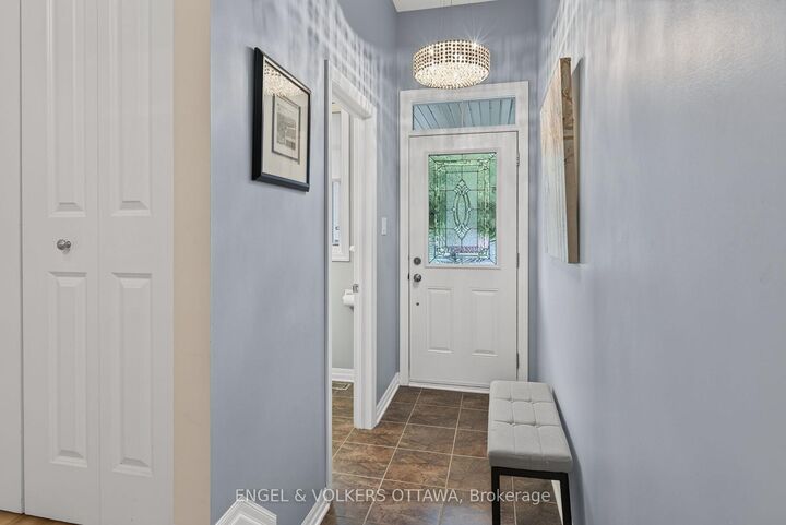 Property Photo: 512 Knotridge Street ON K1W 0C7